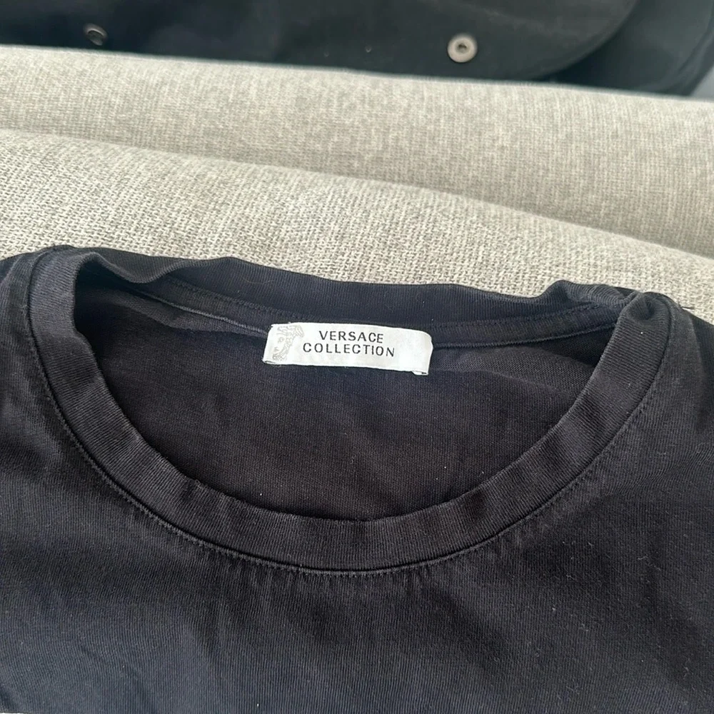 Versace tee - Picture 3 of 4